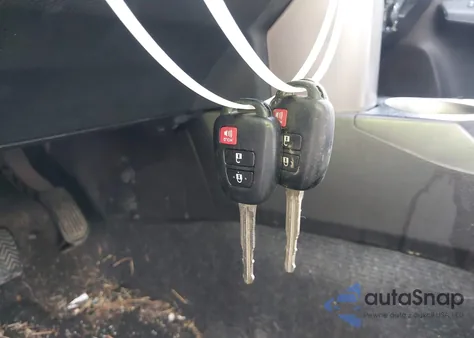 2014 Toyota Rav4 Xle z USA, uszkodzony, nr VIN 2T3RFREV9EW201722